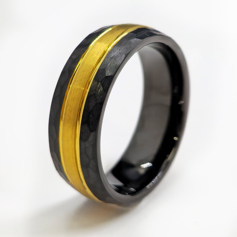 Truegold Middle Brushed and Two Side Hammered Tungsten Ring