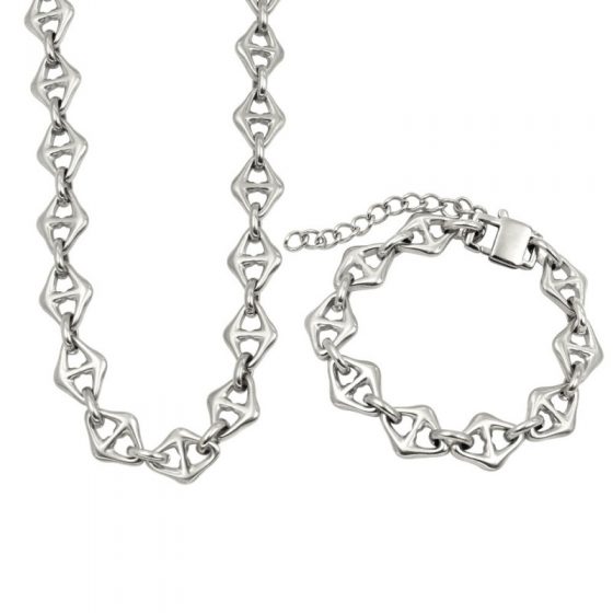 Triangle Mariner Chain for Every Fashion Enthusiast Elevating Your Accessory Game with Modern Flair